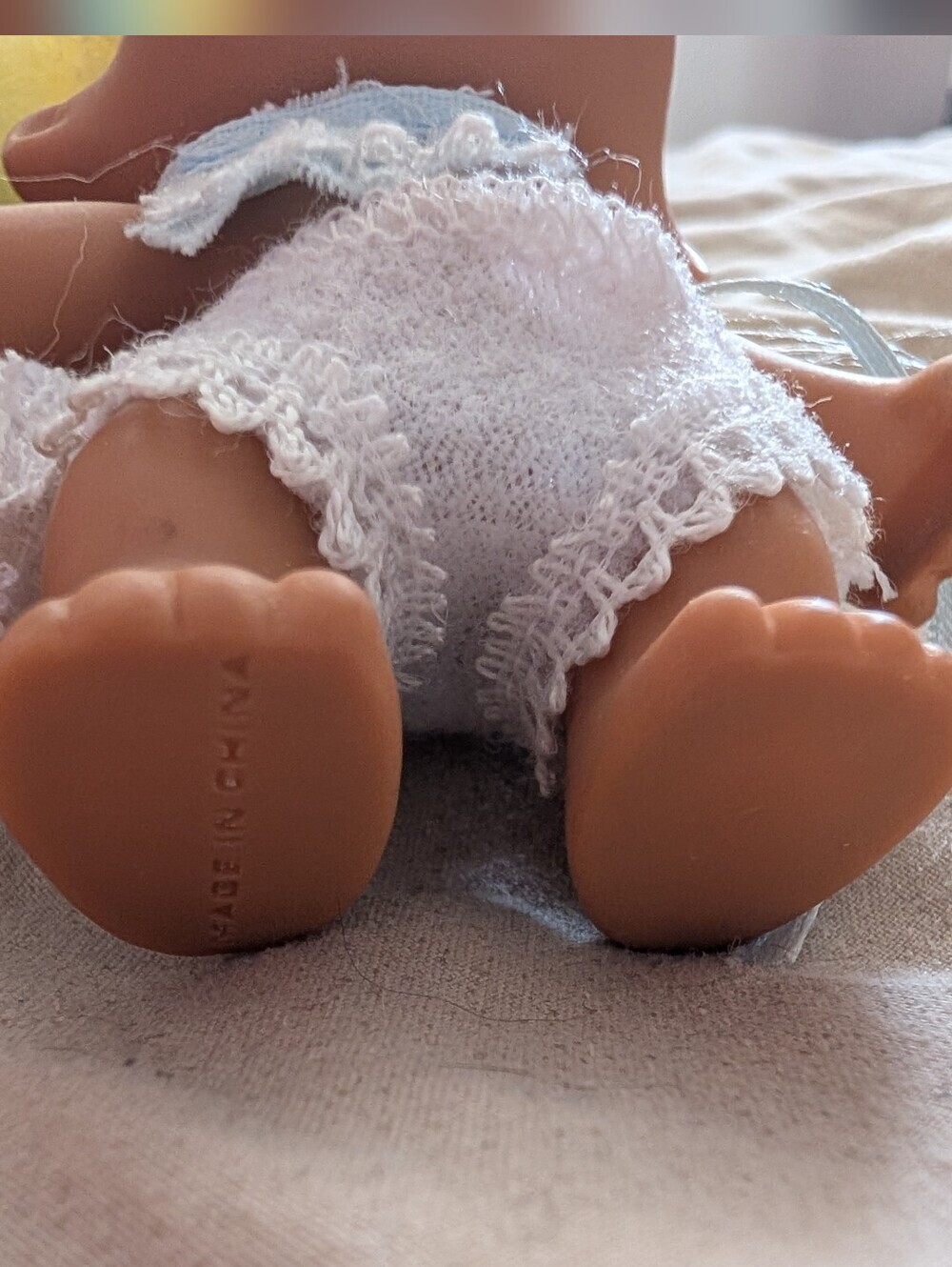 Vintage 90s Baby Troll Doll Twin Set Diapers & Bibs - Picture 11 of 11